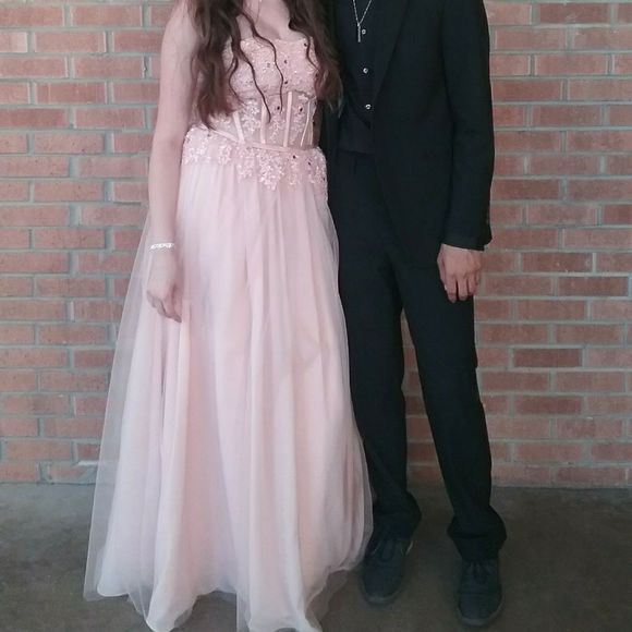 Beautiful Prom Dress - Picture 4 of 5